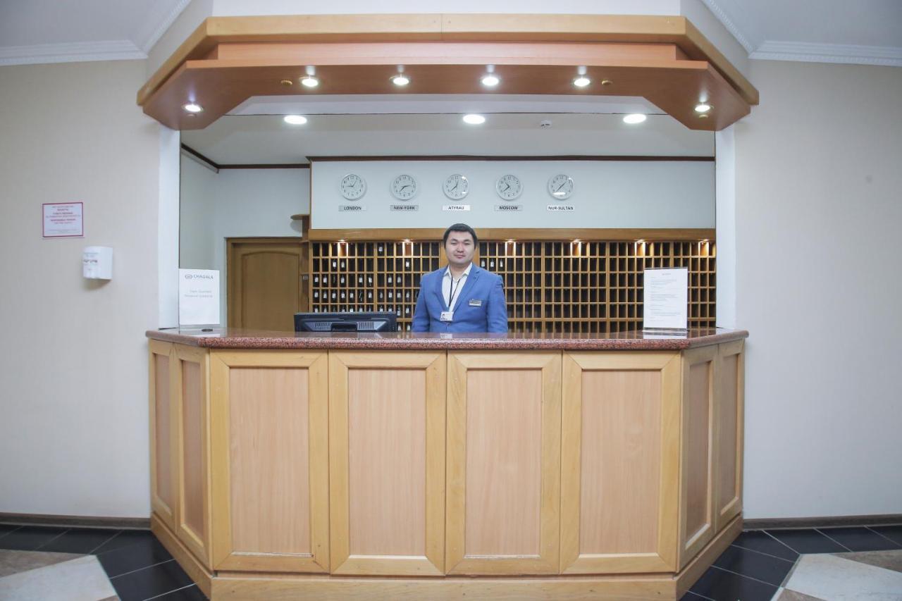 Chagala Atyrau Hotel Buitenkant foto